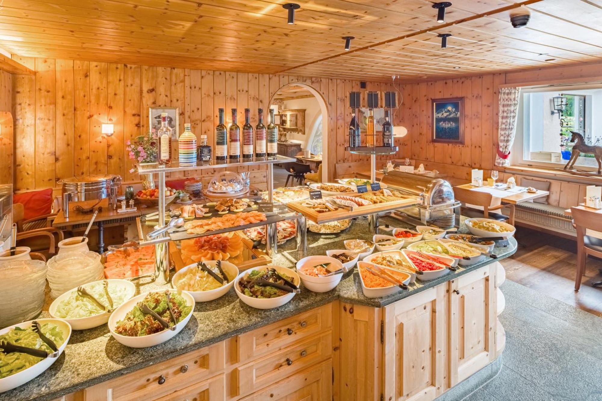 Hotel Chesa Randolina Sils Maria Buitenkant foto